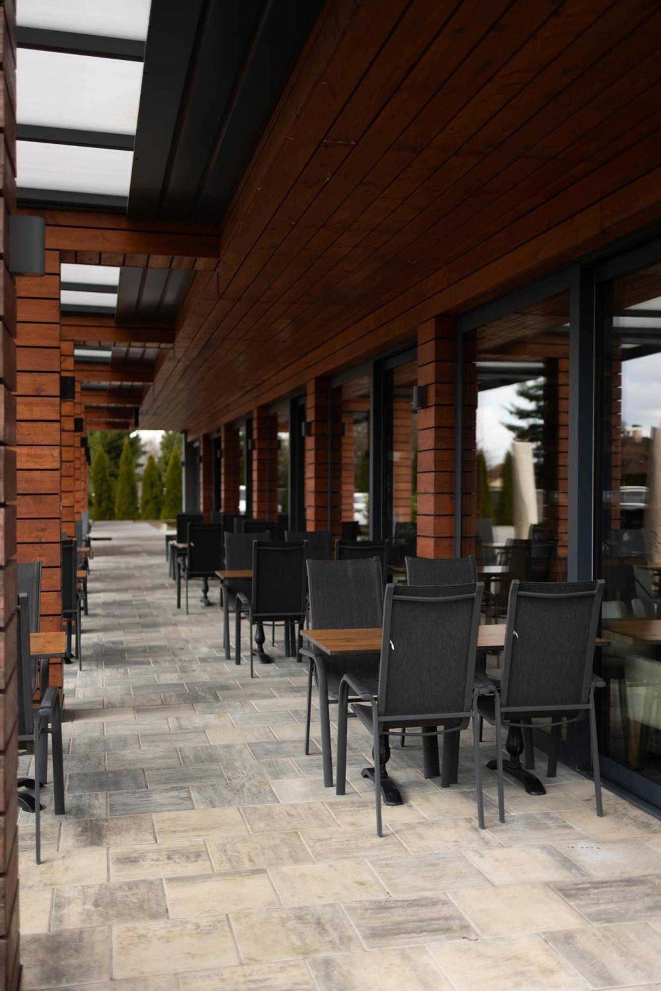 Gazda Hotel&Restaurant - Self Chek-In Jesenice  Exterior foto