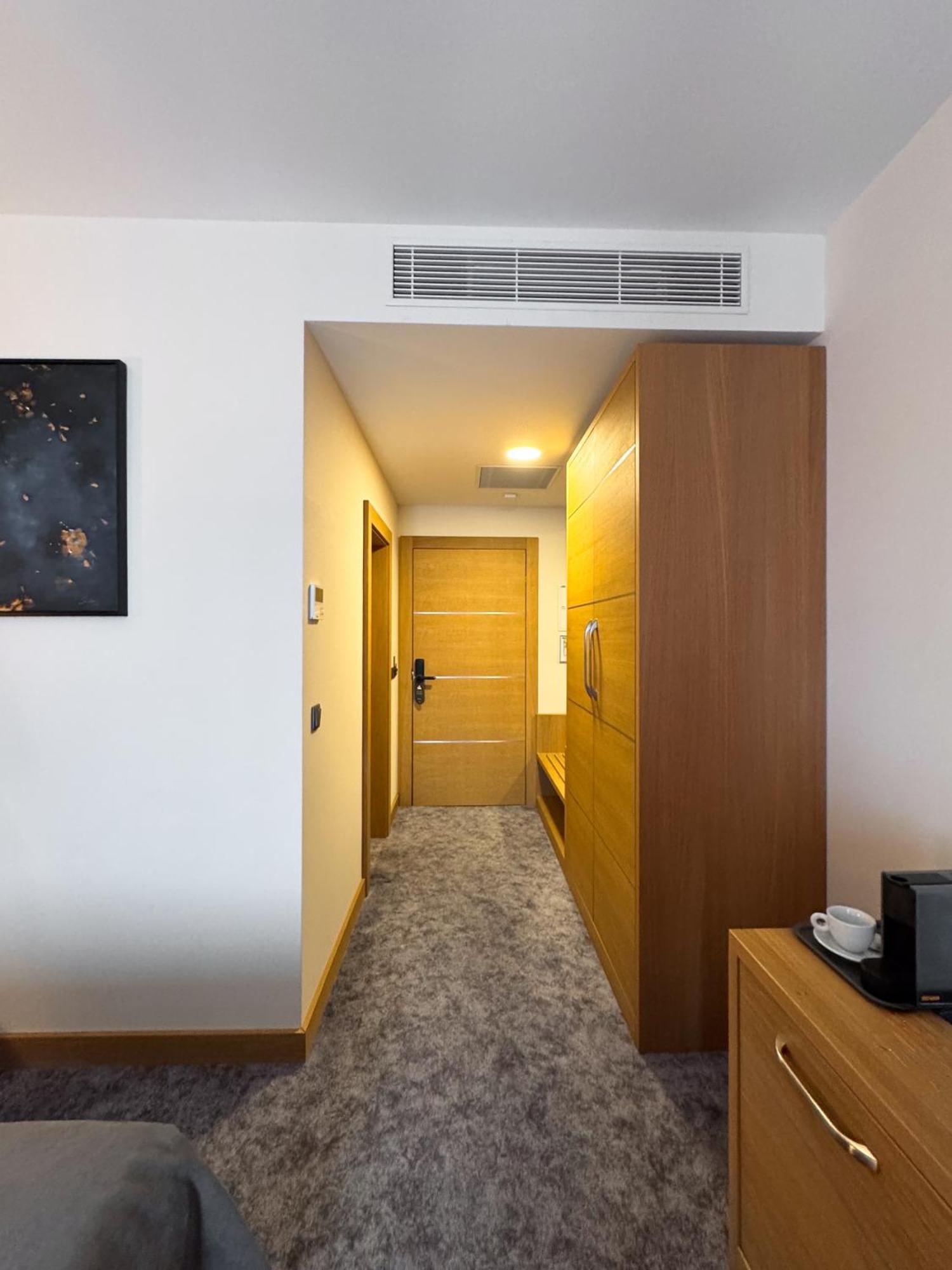 Gazda Hotel&Restaurant - Self Chek-In Jesenice  Exterior foto