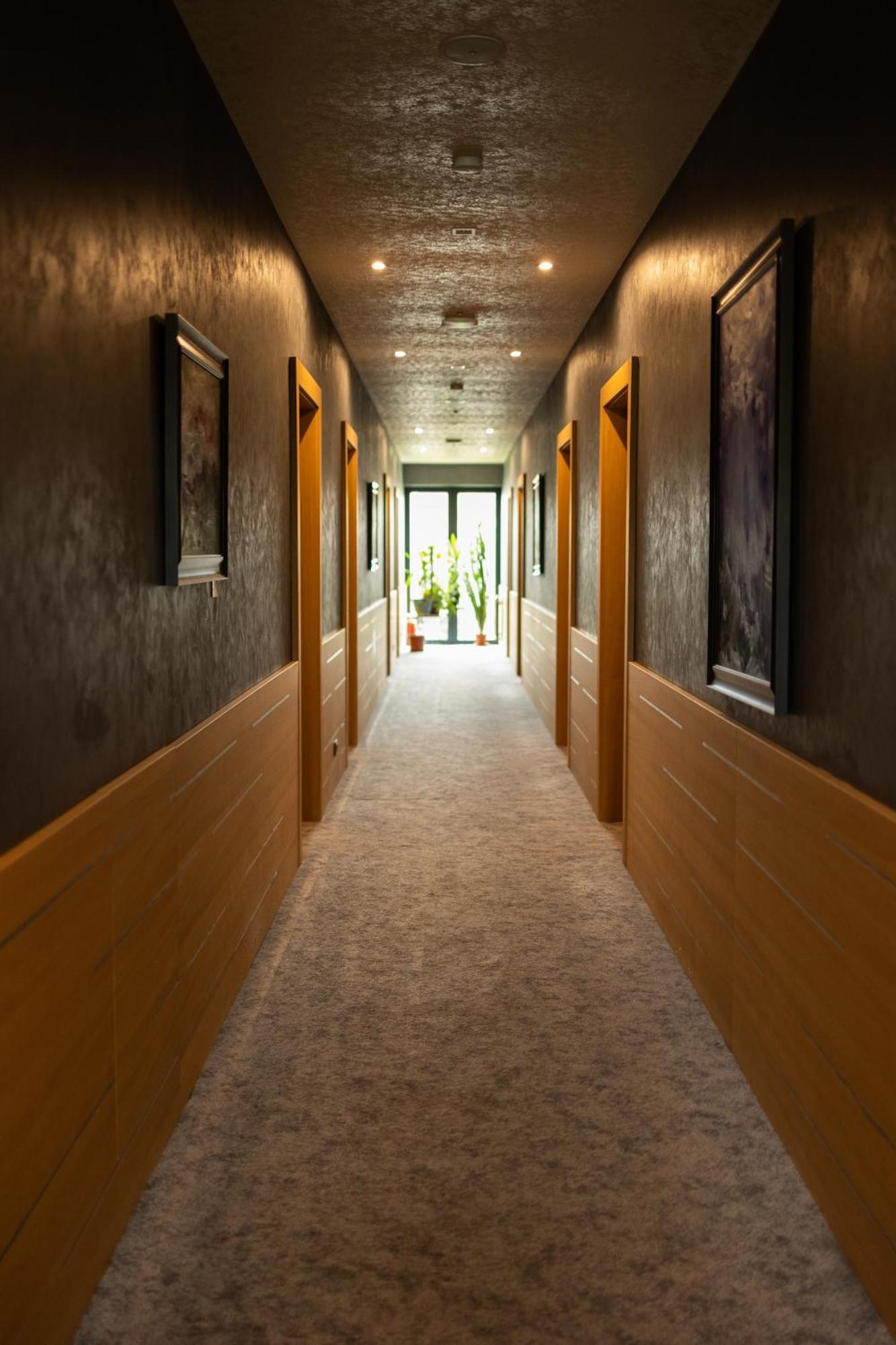 Gazda Hotel&Restaurant - Self Chek-In Jesenice  Exterior foto